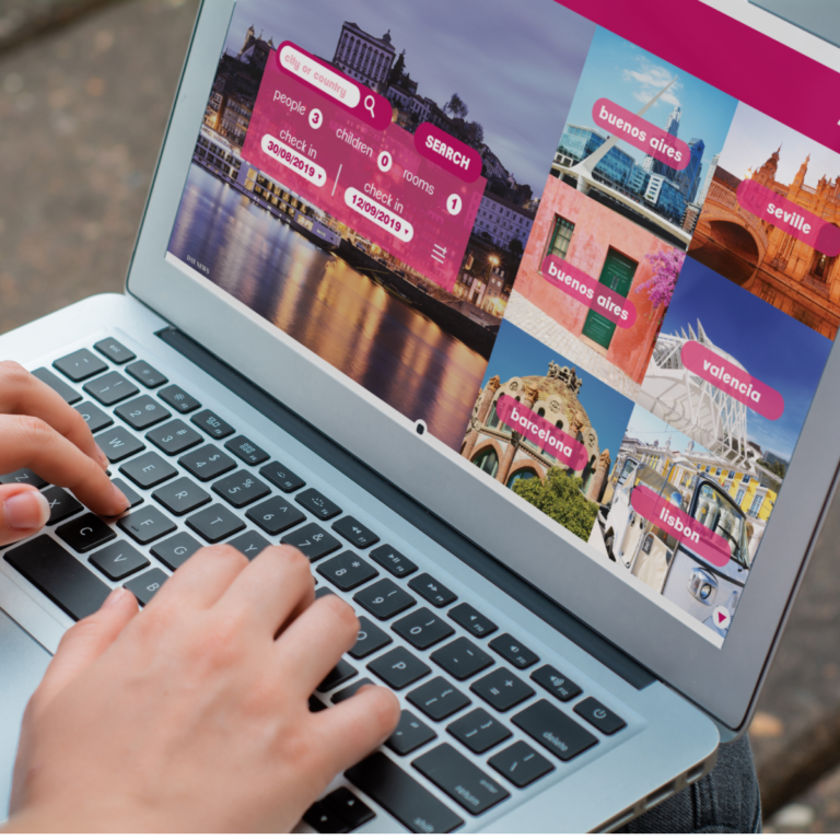 Interfaccia di prenotazione hotel su dispositivo